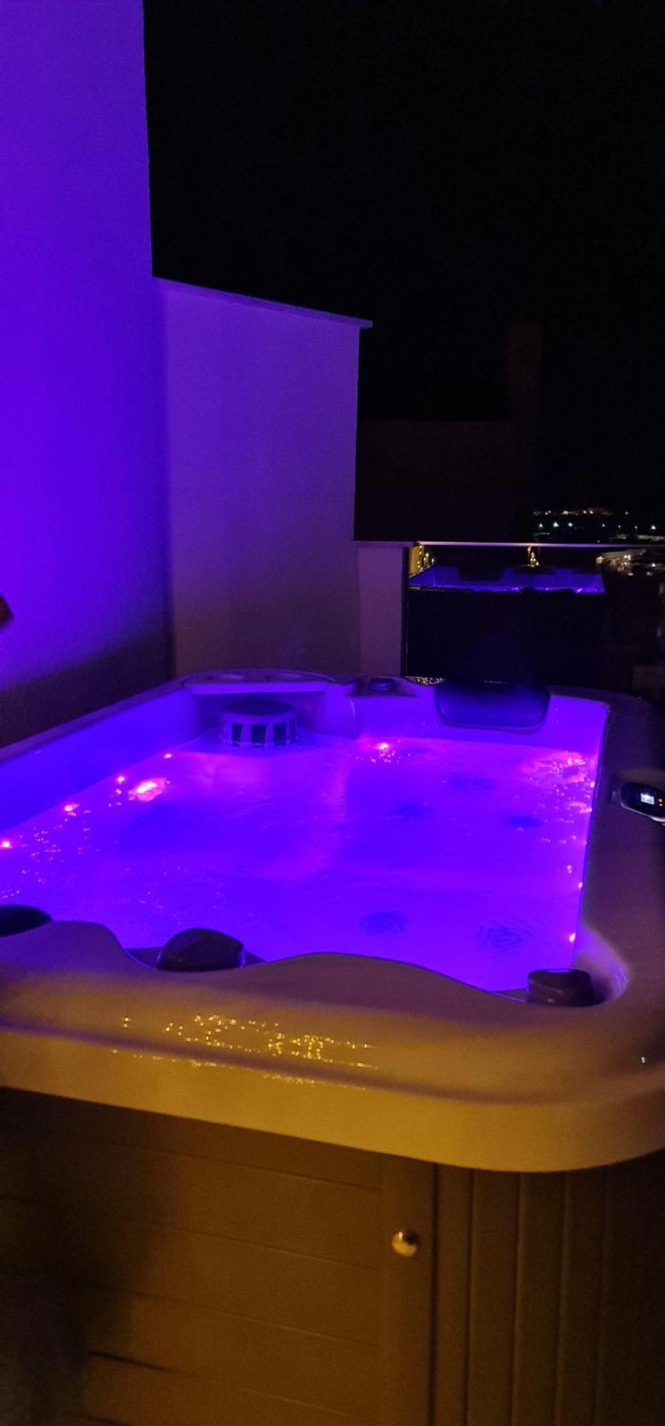 카발라 Euphoria Luxury Penthouse 아파트 외부 사진
